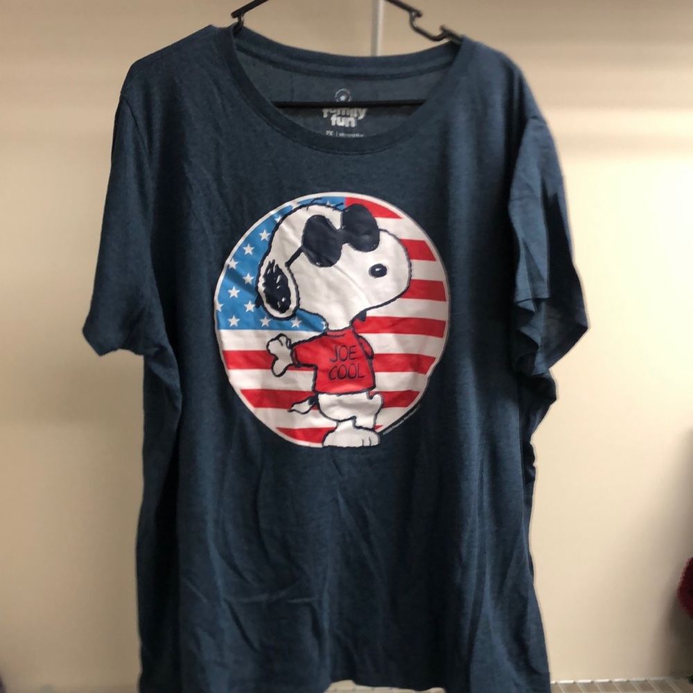 Snoopy T-shirt